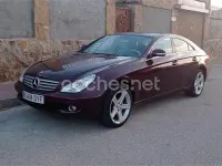 Usado Mercedes CLS500 306 CV (225 kW) 2006 Granate Coupe