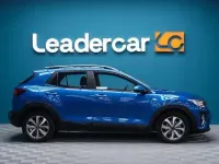 Usado Kia Stonic 101 CV (74 kW) 2022 Azul SUV