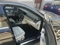 Usado Mercedes C200 Elegance 136 CV (100 kW) 2013 Negro Berlina