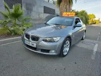 Usado BMW 320 177 CV (130 kW) 2009 Gris / plata Coupe