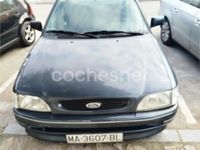 Usado Ford Escort 60 CV (44 kW) 1994 Negro Berlina