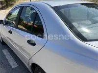 Usado Mercedes C200 Classic 163 CV (119 kW) 2000 Negro Berlina
