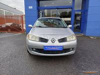 Usado Renault Mégane GrandTour Dynamique 105 CV (77 kW) 2006 Gris / plata Familiar