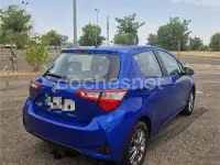 Usado Toyota Yaris Active 111 CV (81 kW) 2018 Azul Berlina