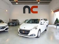 Usado Peugeot 208 Active 82 CV (60 kW) 2015 Blanco Utilitario