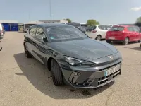 Usado Cupra Leon 150 CV (110 kW) 2025 Gris / plata Berlina