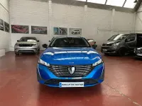 Usado Peugeot 308 Allure 130 CV (95 kW) 2022 Azul Berlina