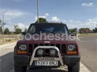 Usado Jeep Cherokee Sport 115 CV (84 kW) 2001 Granate SUV