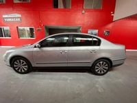 Usado VW Passat Advance 110 CV (80 kW) 2009 Gris / plata Berlina