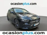 Usado Mercedes B180 116 CV (85 kW) 2022 Negro Utilitario
