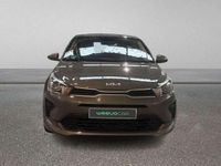 Usado Kia Rio 101 HP (74 kW) 2023 Verde Citadino