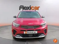 Usado Kia Stonic 120 CV (88 kW) 2023 Rojo SUV