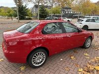 Usado Alfa Romeo 156 Distinctive 140 CV (102 kW) 2004 Rojo Berlina