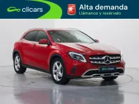 Usado Mercedes GLA180 122 CV (89 kW) 2019 Rojo SUV