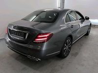 Usado Mercedes E300 320 CV (235 kW) 2020 Gris Berlina