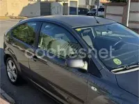 Usado Ford Focus Trend 115 CV (84 kW) 2006 Azul Berlina