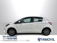 Usado Toyota Yaris Hybrid Active 100 CV (73 kW) 2019 Blanco Berlina