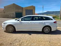 Usado Ford Mondeo Trend 150 CV (110 kW) 2014 Blanco Familiar