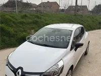 Usado Renault Clio IV LIMITED 90 CV (66 kW) 2016 Blanco Berlina