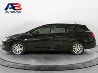 Usado Opel Astra Excellence 136 CV (100 kW) 2017 Negro Familiar