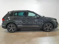 Usado VW Tiguan Life 245 CV (180 kW) 2023 Gris / plata SUV