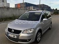 Usado VW Touran 105 CV (77 kW) 2007 Gris / plata Monovolumen