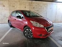 Usado Peugeot 208 Access 68 CV (50 kW) 2014 Granate Utilitario