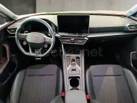 Usado Cupra Leon 150 CV (110 kW) 2025 Beige Berlina