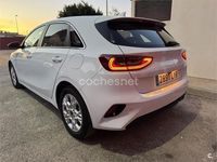 Usado Kia Ceed 100 CV (73 kW) 2022 Blanco Utilitario