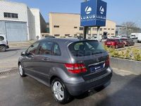 Usado Mercedes B170 116 CV (85 kW) 2009 Gris / plata Monovolumen