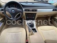 Usado BMW 318 129 CV (94 kW) 2008 Gris / plata Berlina