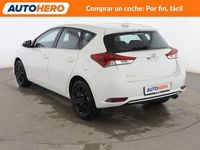 Usado Toyota Auris Active 116 CV (85 kW) 2017 Blanco Berlina
