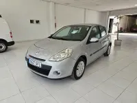 Usado Renault Clio II 70 CV (51 kW) 2009 Gris / plata Berlina