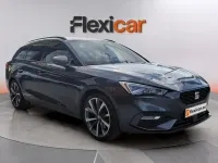 Usado Seat Leon FR 150 CV (110 kW) 2020 Gris Familiar