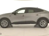 Usado Renault Arkana 140 CV (102 kW) 2025 Gris SUV