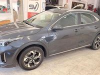 Usado Kia XCeed 100 CV (73 kW) 2024 Gris SUV