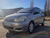 Usado Toyota Yaris Luna 75 CV (55 kW) 2004 Marrón Utilitario