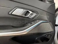 Usado BMW 330e Comfort Edition 292 CV (214 kW) 2023 Gris / plata Familiar
