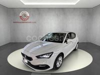 Usado Seat Leon Style 130 CV (95 kW) 2021 Blanco Berlina