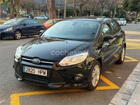 Usado Ford Focus Trend 100 CV (73 kW) 2013 Negro Berlina