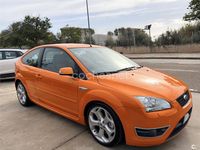 Usado Ford Focus ST 225 CV (165 kW) 2007 Naranja Berlina