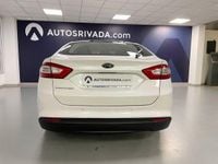 Usado Ford Mondeo Trend 160 CV (117 kW) 2018 Blanco platino (especial) Berlina