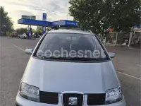 Usado Seat Alhambra Reference 115 CV (84 kW) 2007 Gris / plata Monovolumen