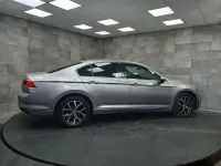 Usado VW Passat Executive 150 CV (110 kW) 2020 Gris Berlina