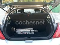 Usado Peugeot 308 Active 92 CV (67 kW) 2013 Gris / plata Berlina