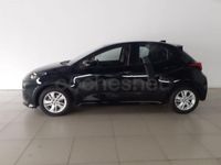 Usado Toyota Yaris Hybrid Active 116 CV (85 kW) 2022 Negro Berlina