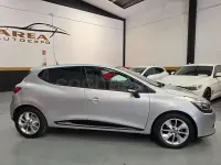 Usado Renault Clio IV LIMITED 95 CV (69 kW) 2016 Gris / plata Berlina