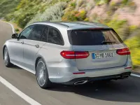 Usado Mercedes E43 AMG AMG 401 CV (294 kW) 2017 Negro Berlina