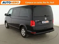 Usado VW Multivan Trendline 150 CV (110 kW) 2021 Negro Monovolumen