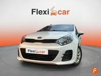 Usado Kia Rio 84 CV (61 kW) 2017 Blanco Berlina